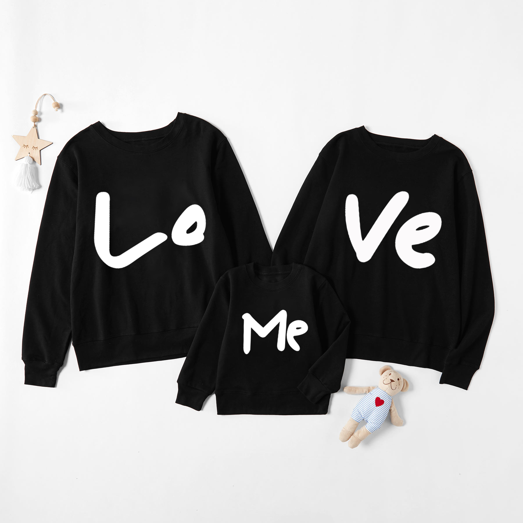 

Three-color Matching "Love Me" Letter Print Sweatshirts for Family