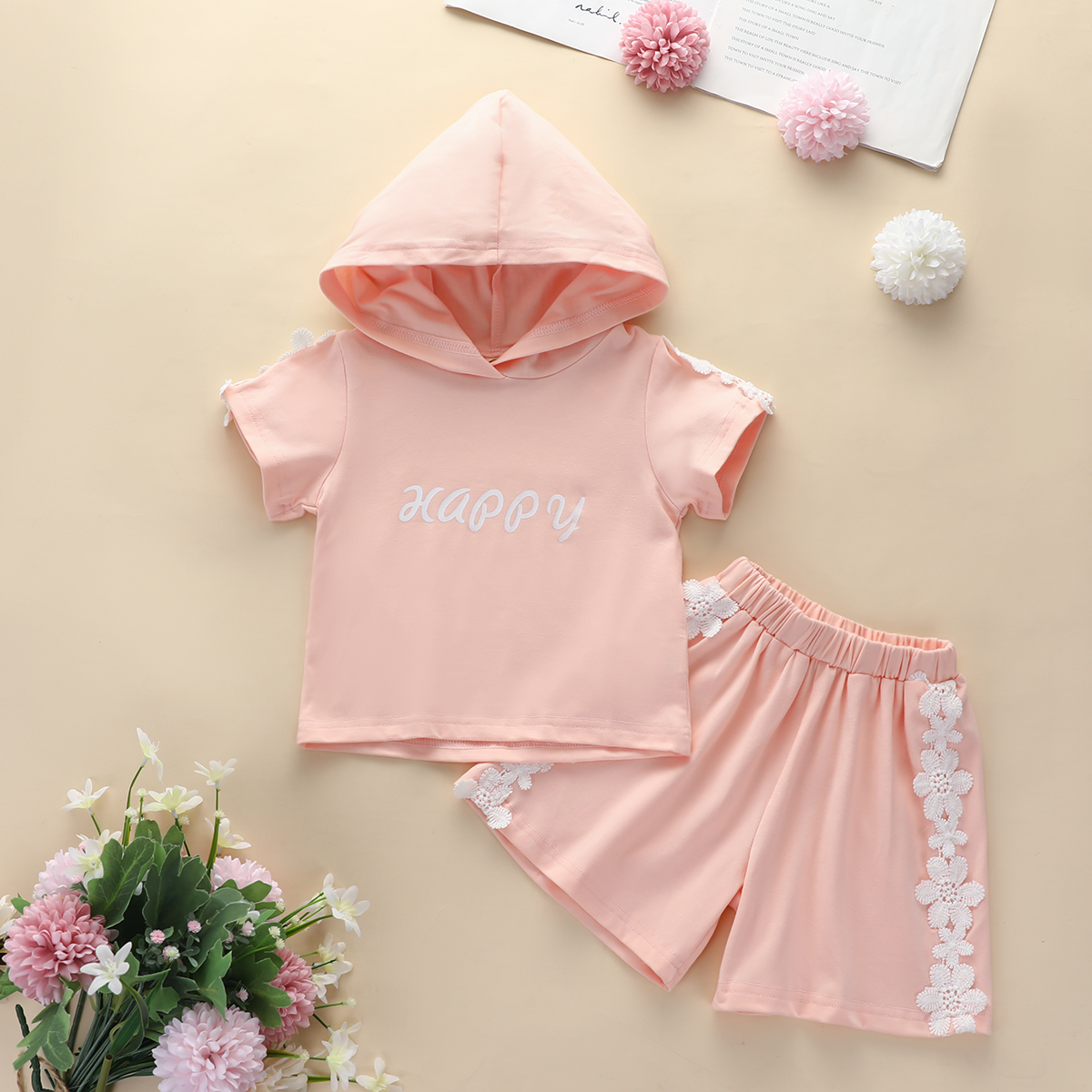 

2-piece Baby / Toddler Girl Lace Letter Decor Hooded Short-sleeve Top and Shorts Set