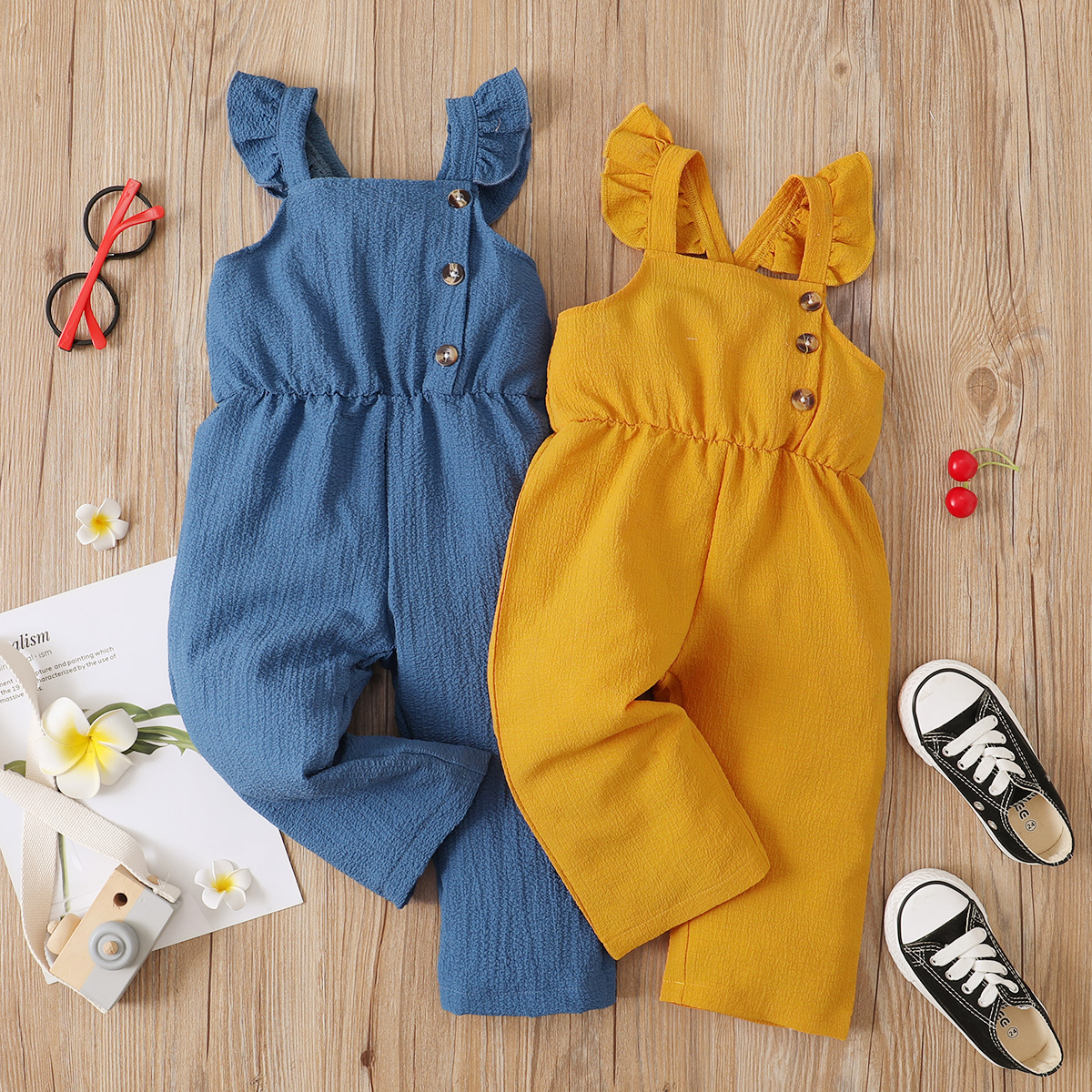 

Solid Flutter-sleeve Baby Jumpsuit