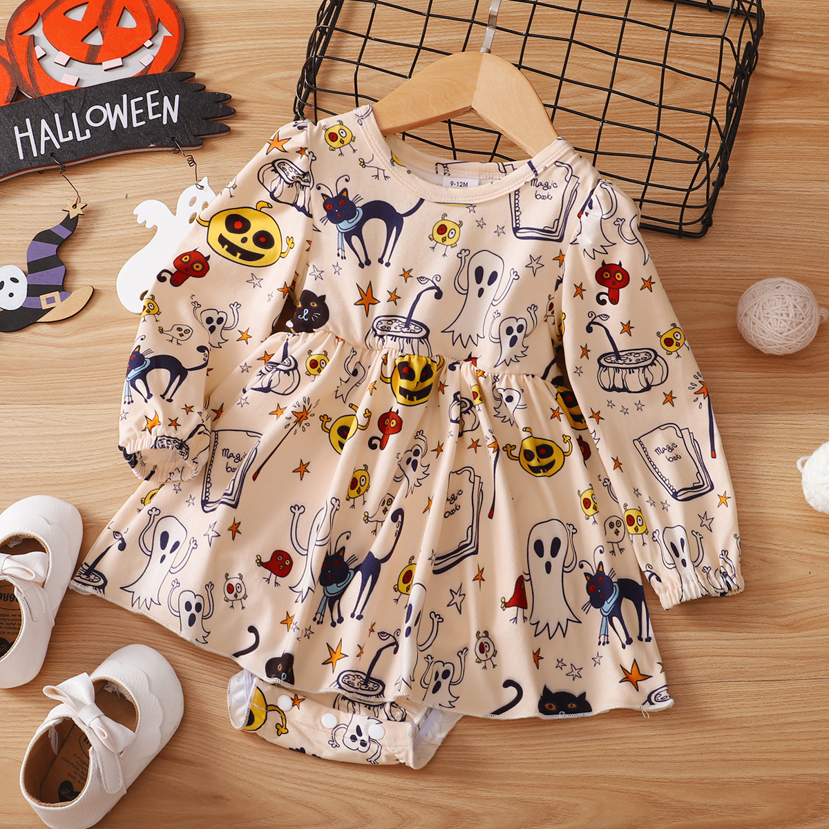 

Halloween Style Print Long-sleeve Beige Baby Romper