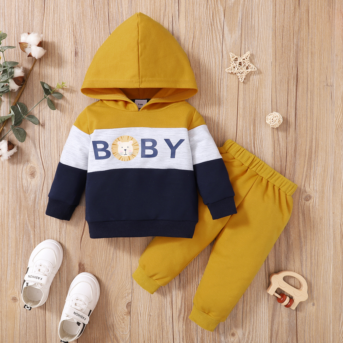 

2pcs Baby Animal and Letter Print Color Block Long-sleeve Hoodie with Trousers Set