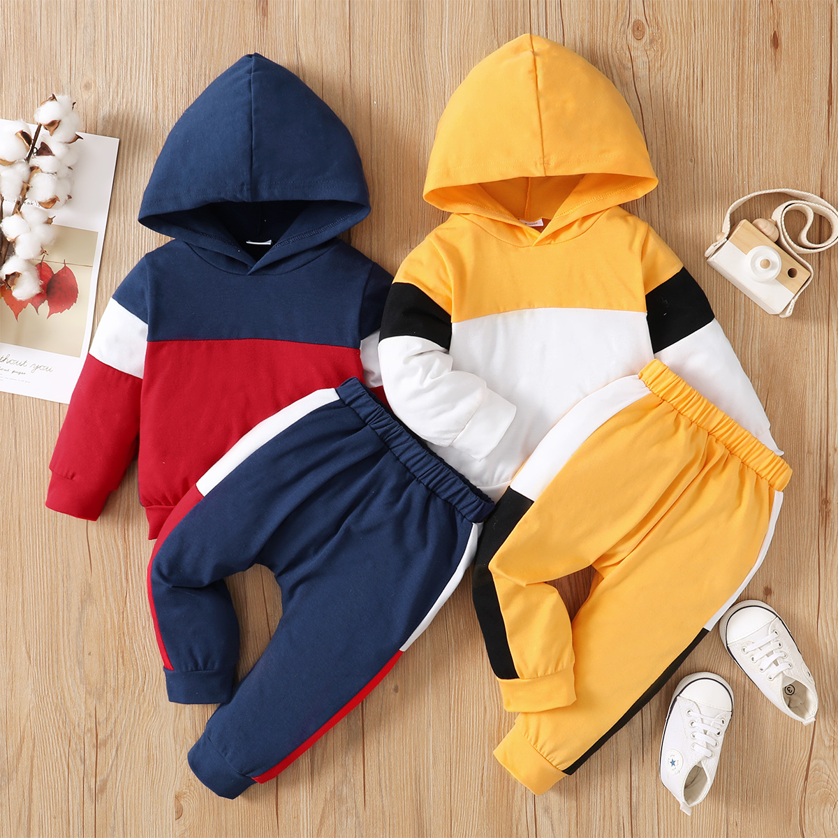 

2pcs Baby Boy/Girl Colorblock Long-sleeve Hoodie and Sweatpants Set