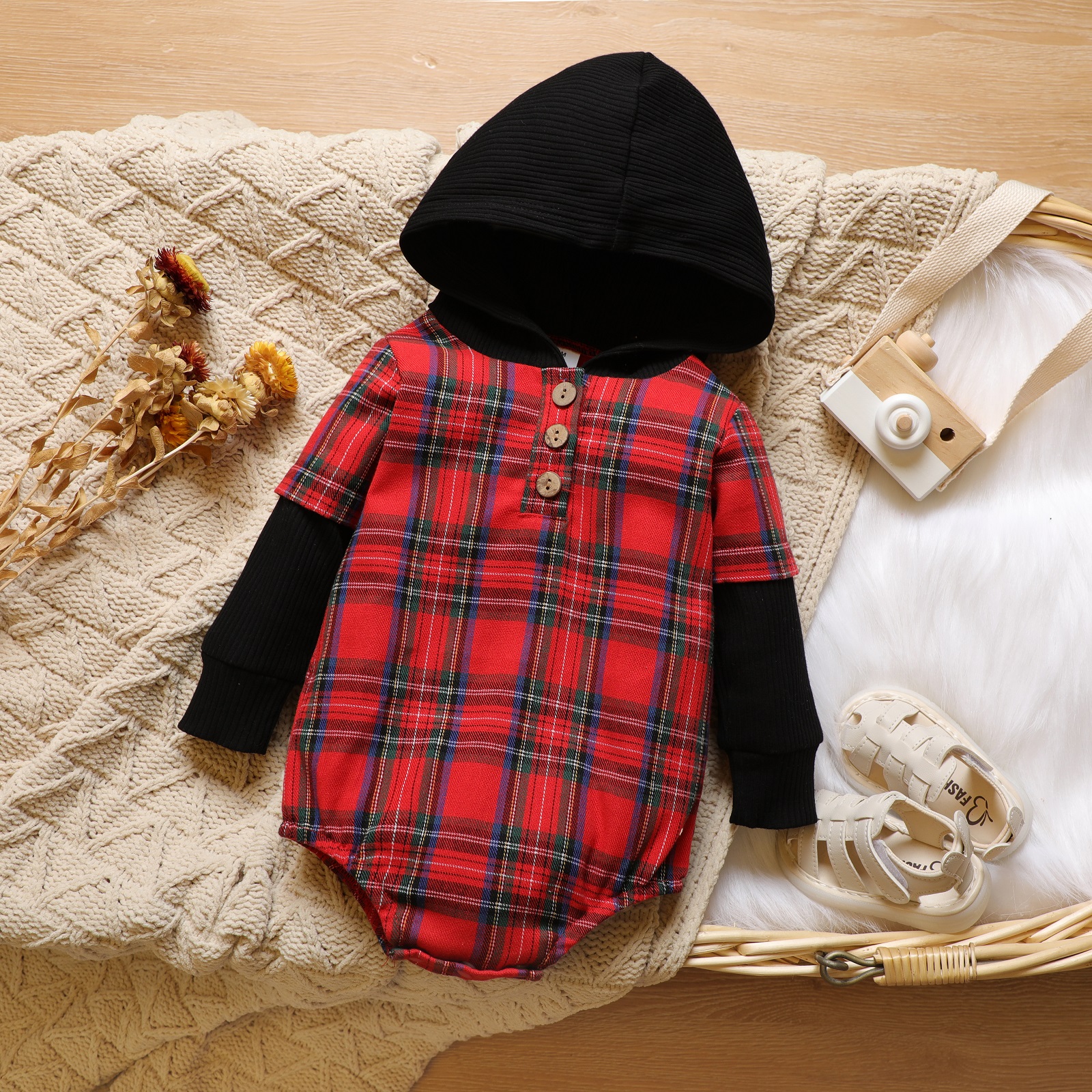 

Christmas Red Plaid Print Ribbed Long-sleeve Hooded Baby Romper
