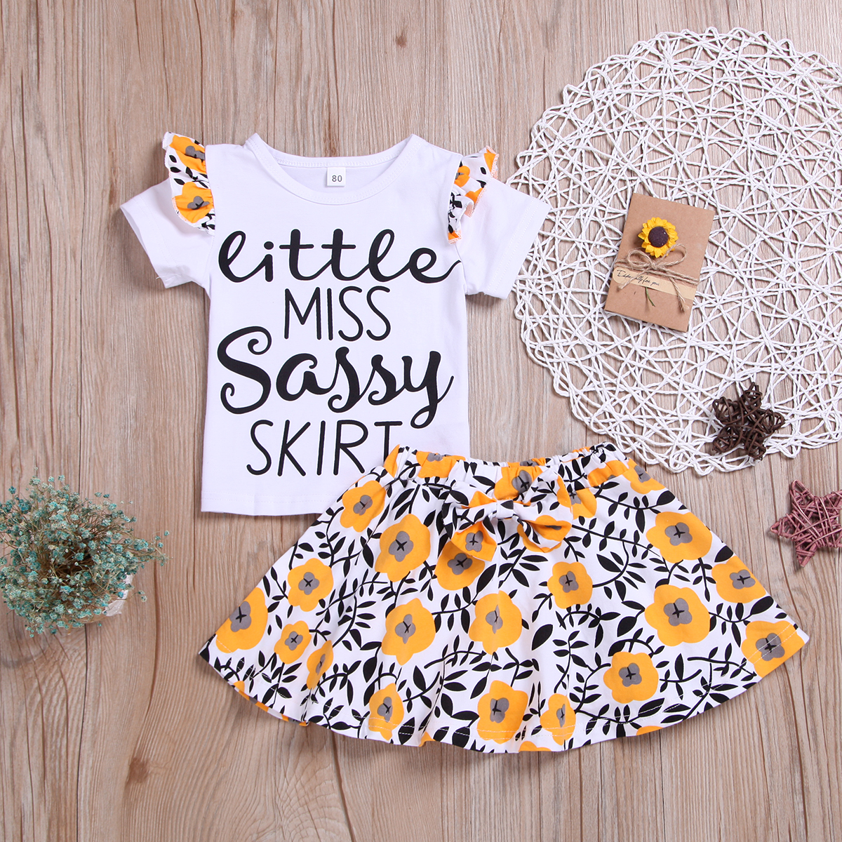 

Baby Sweet Letter Top and Flower Skirt Set