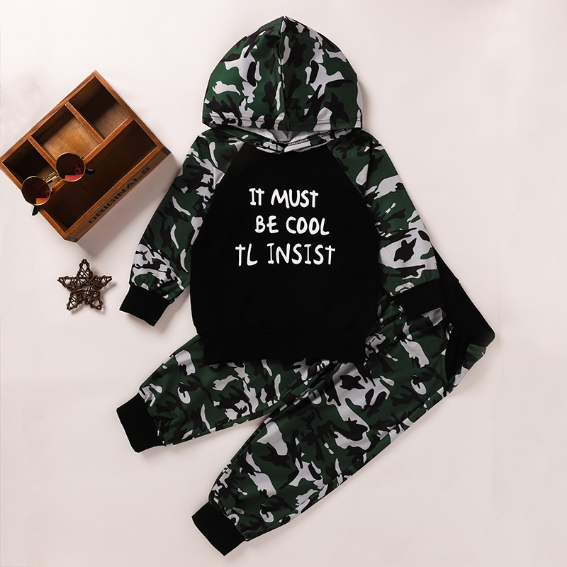 

2-piece Baby / Toddler Letter Camouflage Hooded Pullover and Pants Set