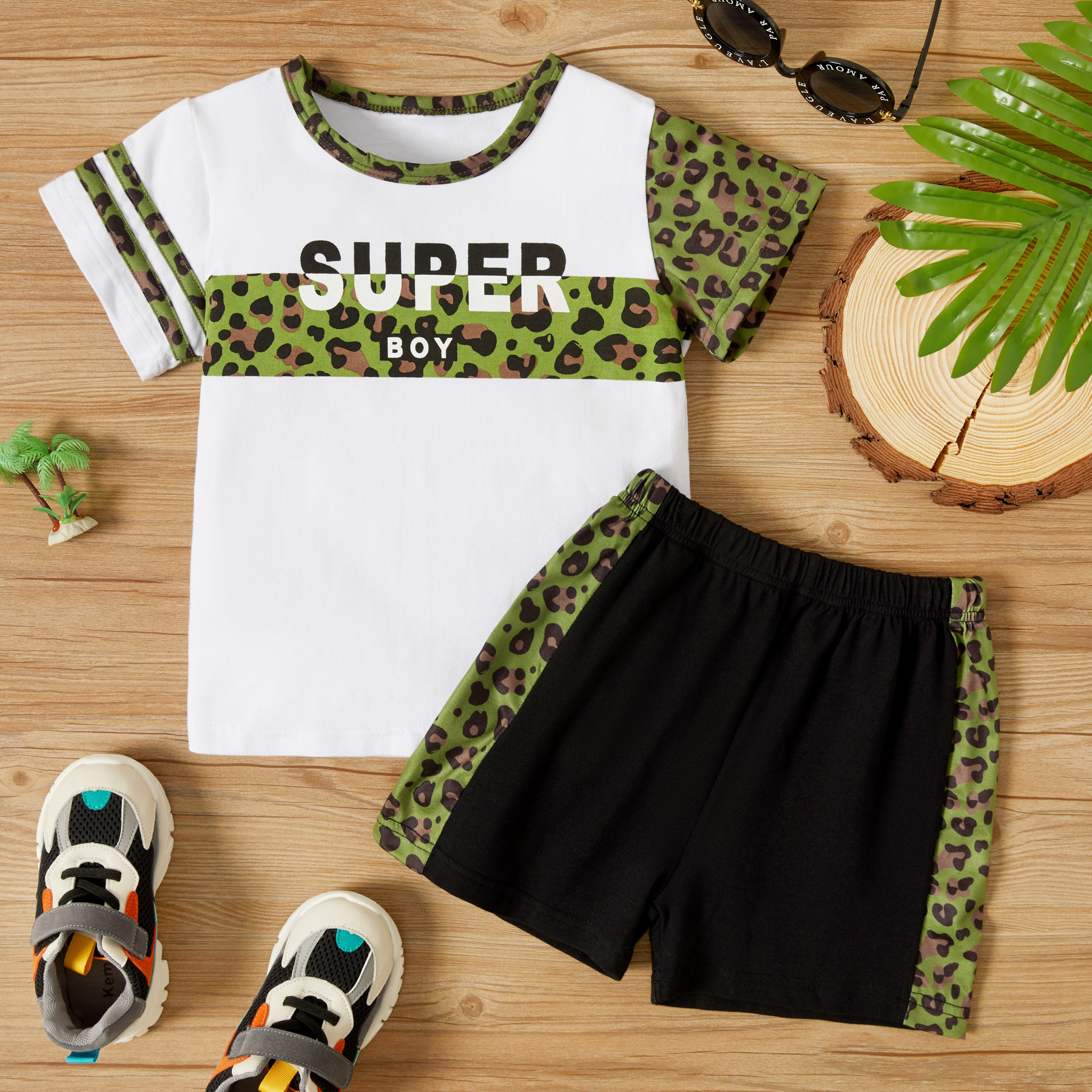 

2-piece Toddler Boy Letter Leopard Print T-shirt and Elasticized Shorts Casual Set