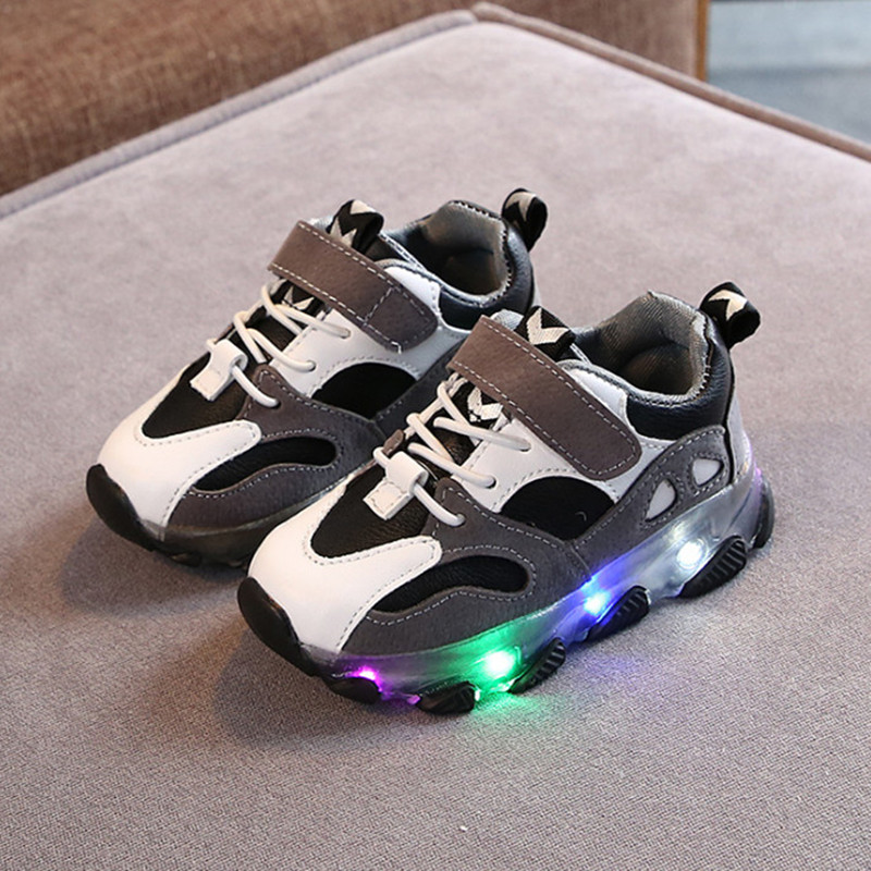 

Toddler / Kid Colorblock Magic Stick Mesh Breathable LED Sneaker