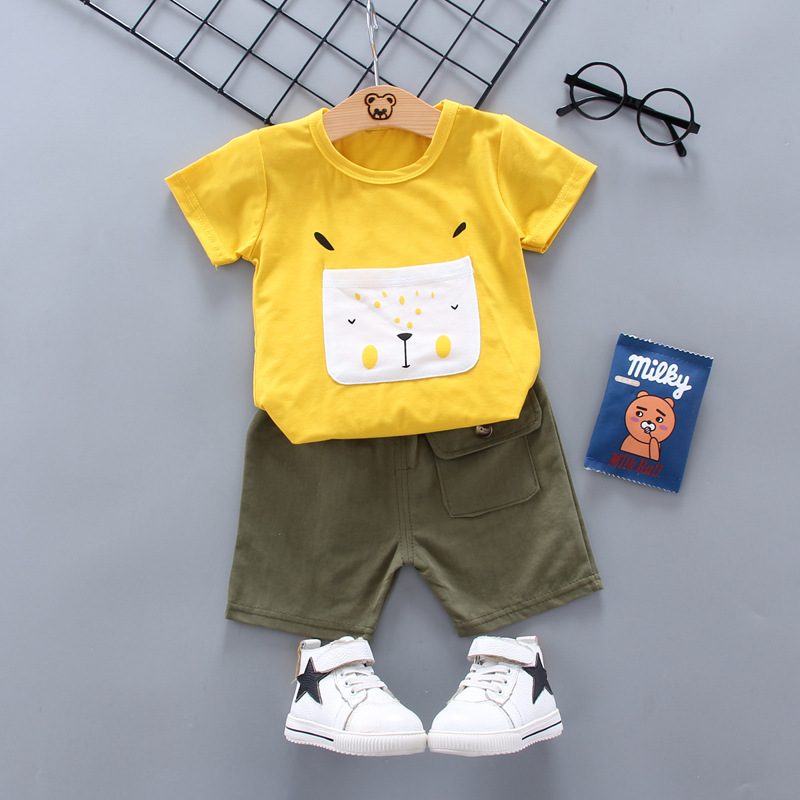 

Cartoon Print Short-sleeve Top and Pants Set