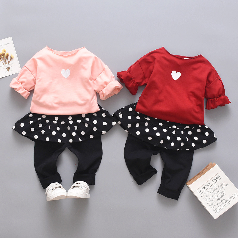 

Baby Girl Sweet Heart Print Sets