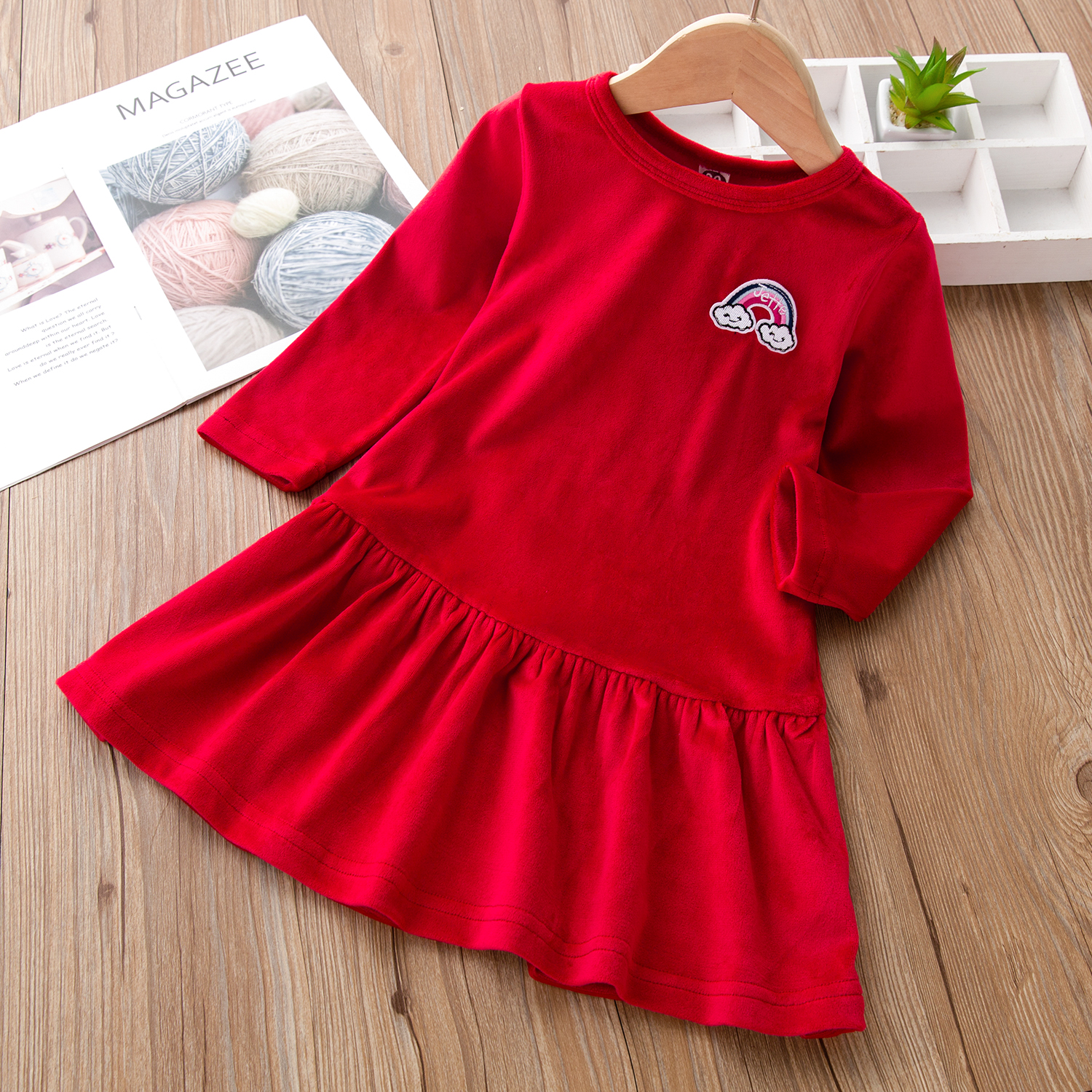 

Baby / Toddler Rainbow Red Velvet Ruffled Long-sleeve Dress