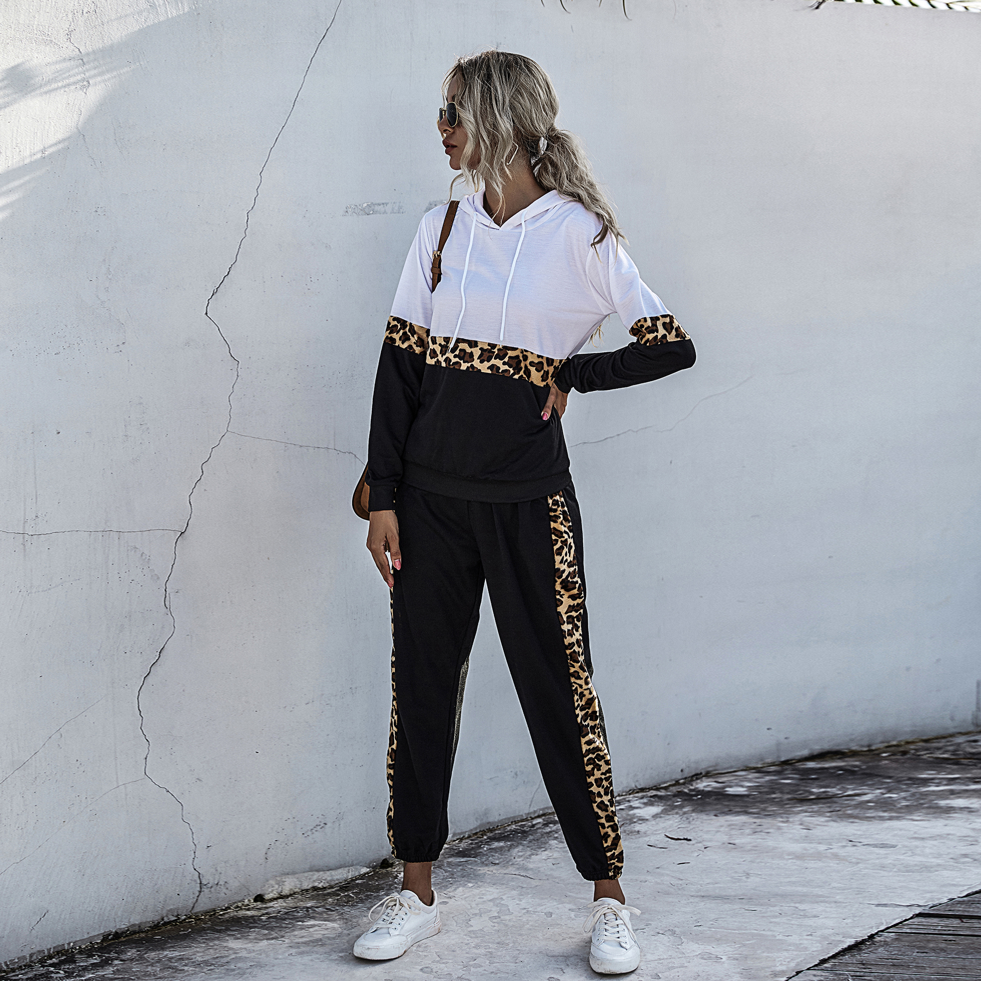 

Leopard Splice Long-sleeve Drawstring Hoodie & Pants Set