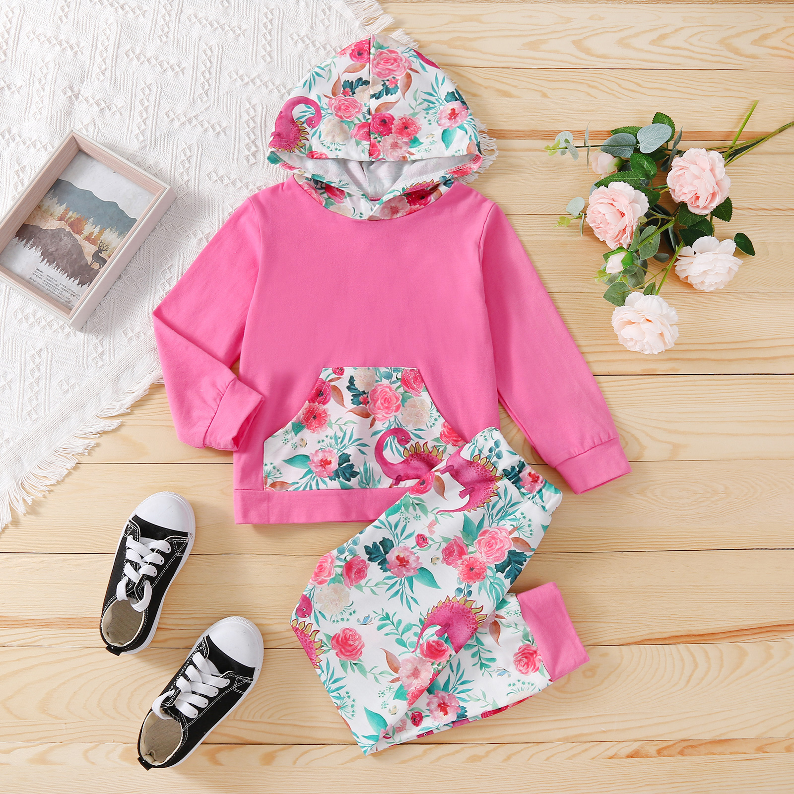 

2-piece Toddler Girl Floral and Dinosaur Print Colorblock Hoodie and Pants Set