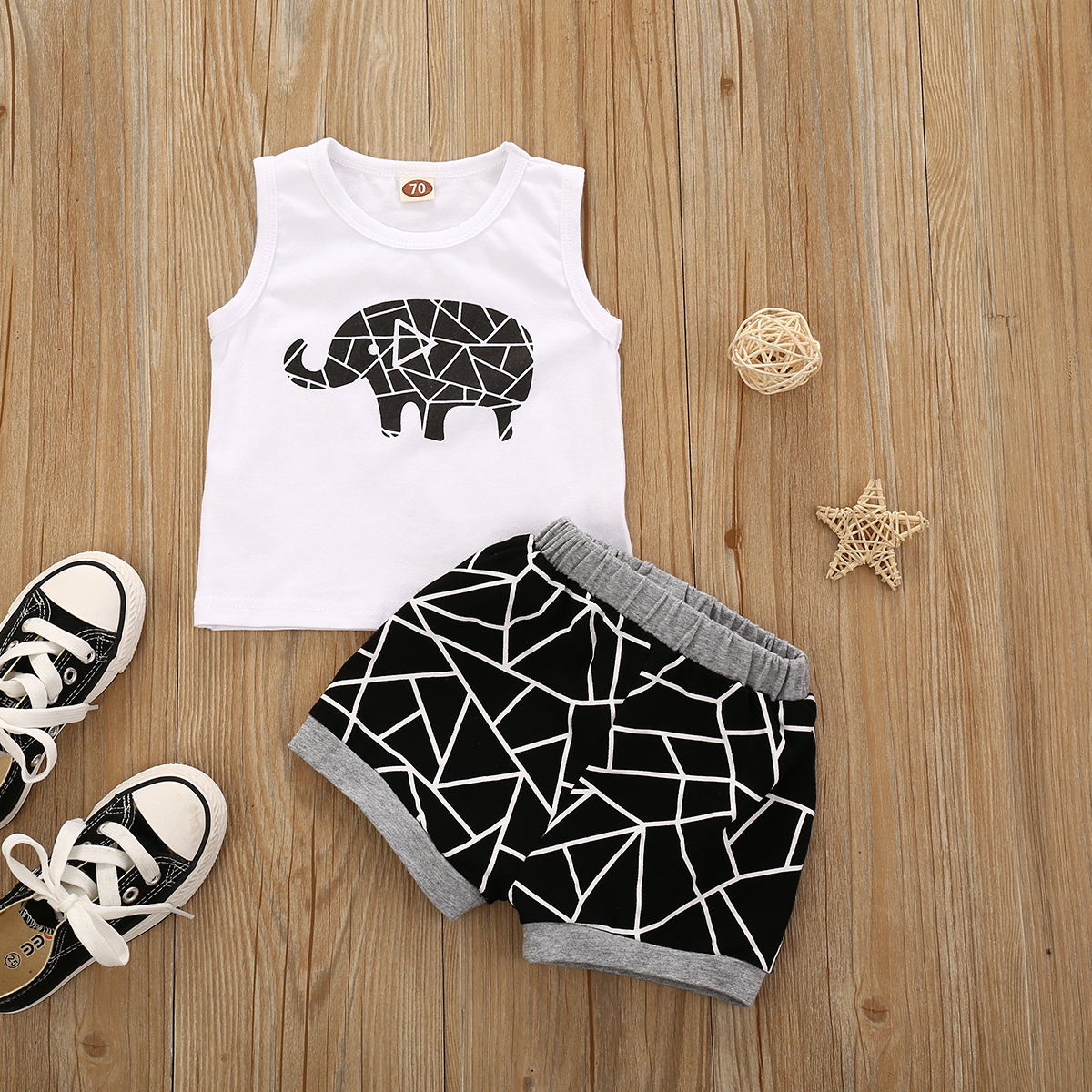 

Baby Boy Cartoon Animal Elephant Tank and Shorts Set (No Shoes )