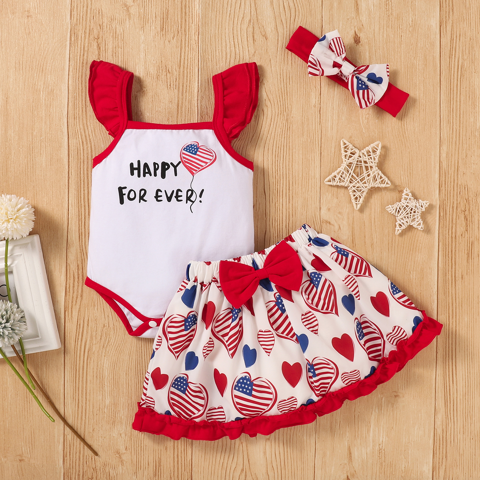 

3pcs Ruffle-sleeve Heart Shaped Letter Print Baby Sets