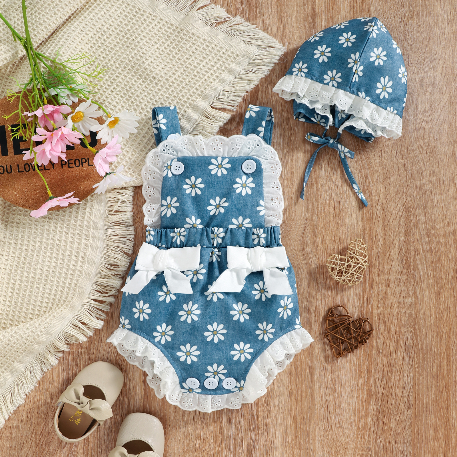 

2pcs Baby Girl Floral Print Imitation Denim Lace Bowknot Sleeveless Romper with Hat Set