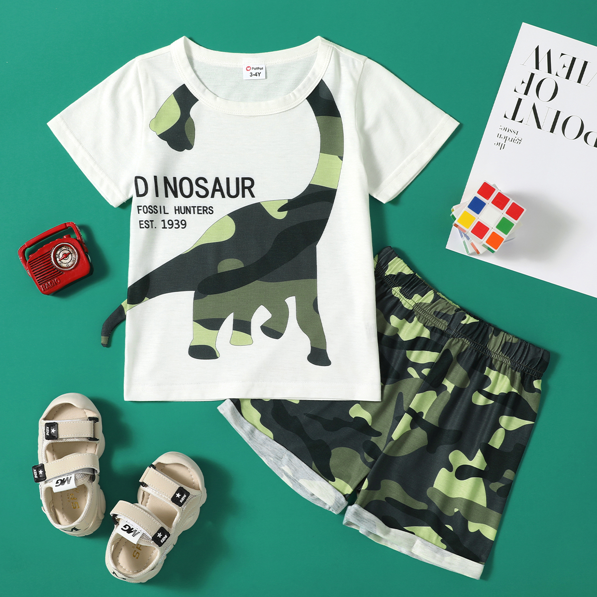 

Toddler Boy Dinosaur Letter Print Top And Camouflage Shorts