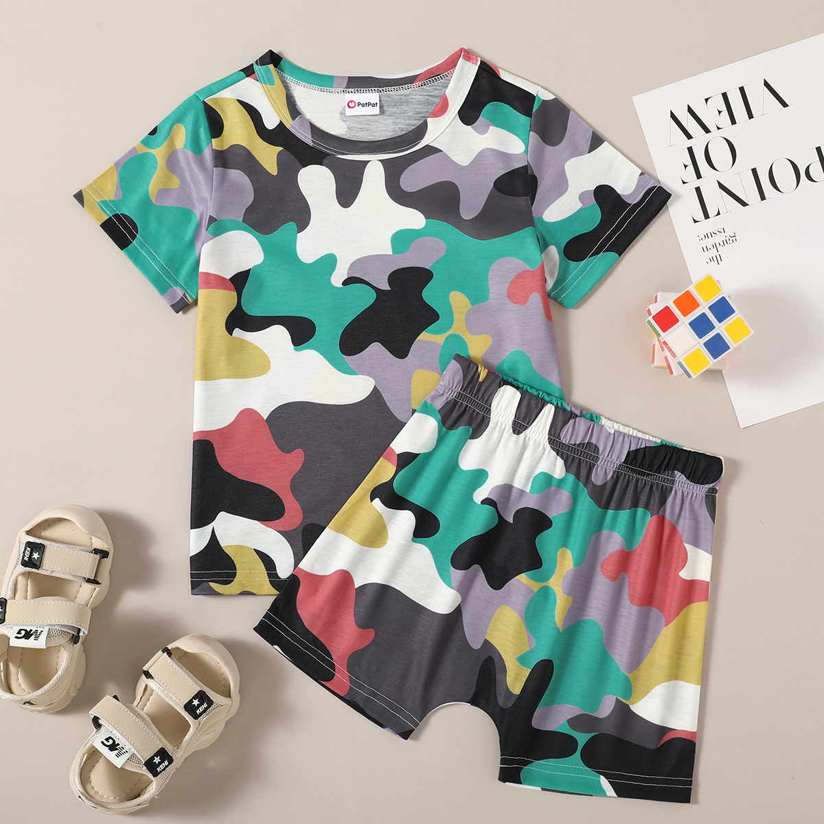

Fashionable Toddler Boy Camouflage Colorblock Top And Shorts