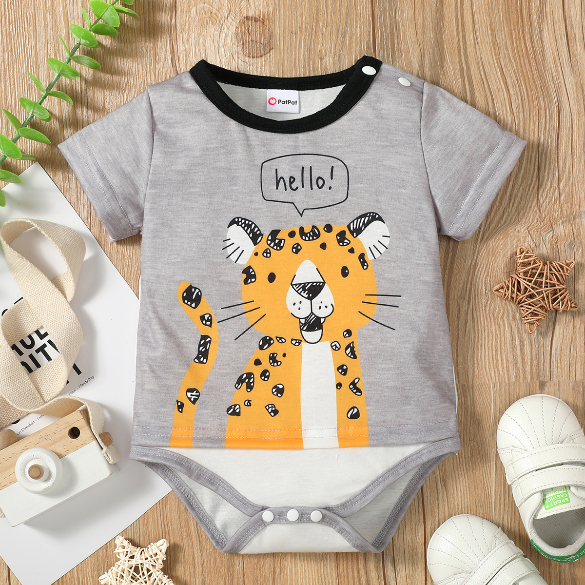 

1pc Tiger and Letter Print Short-sleeve Baby Romper