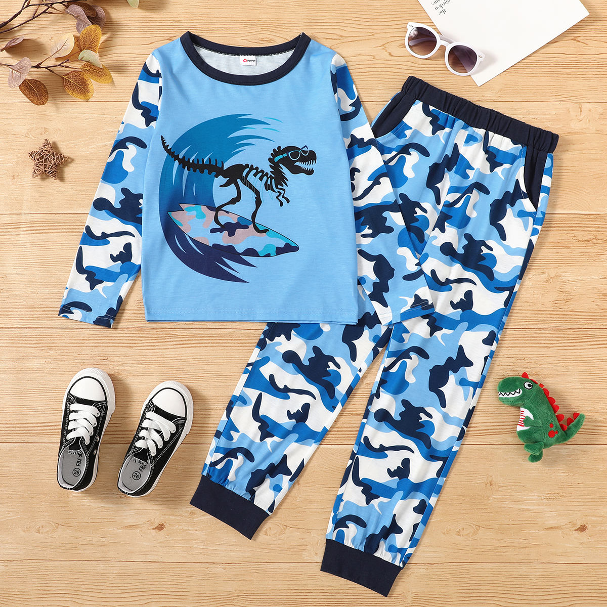 

Fashionable Kid Boy Animal Dinosaur Print Camouflage 2-piece Casual Set
