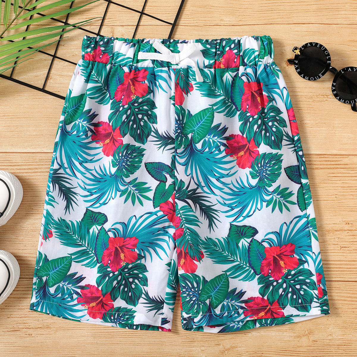 

Fashionable Kid Boy Floral Print Elasticized Shorts
