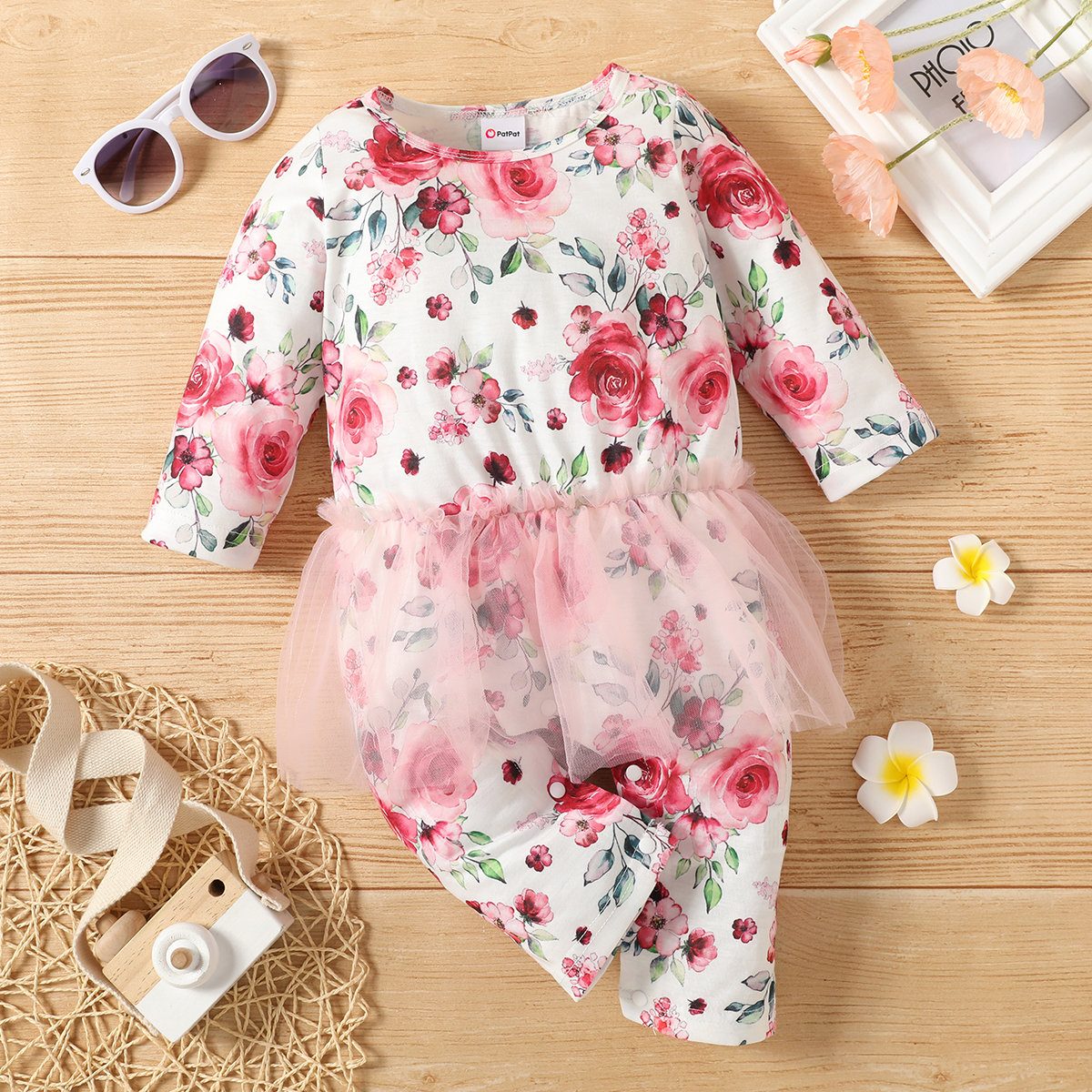 

Baby Girl Floral Print Mesh Decor Long-sleeve Jumpsuit