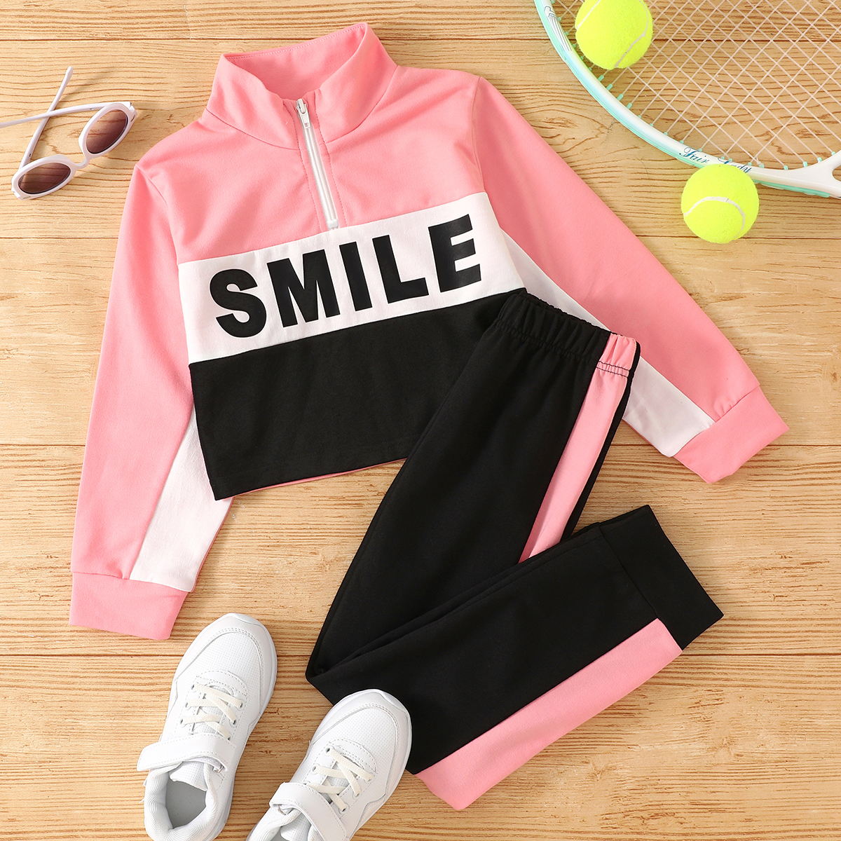 

2-piece Kid Girl Stand Collar Letter Print Colorblock Sweatshirt and Elasticized Pants Set