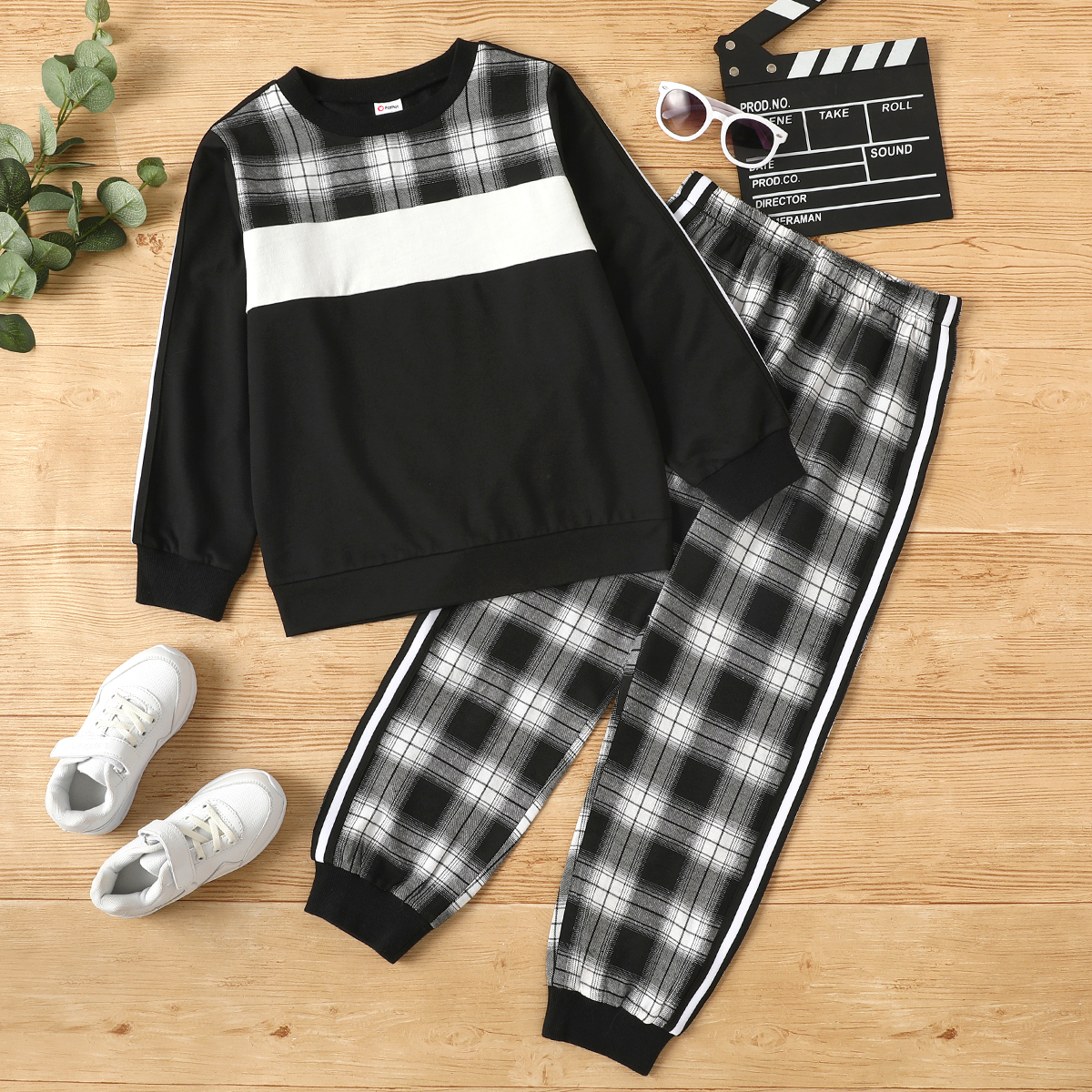 

2-piece Kid Boy Black and White Plaid Design Pullover Sweatshirt and Pants Casual Set