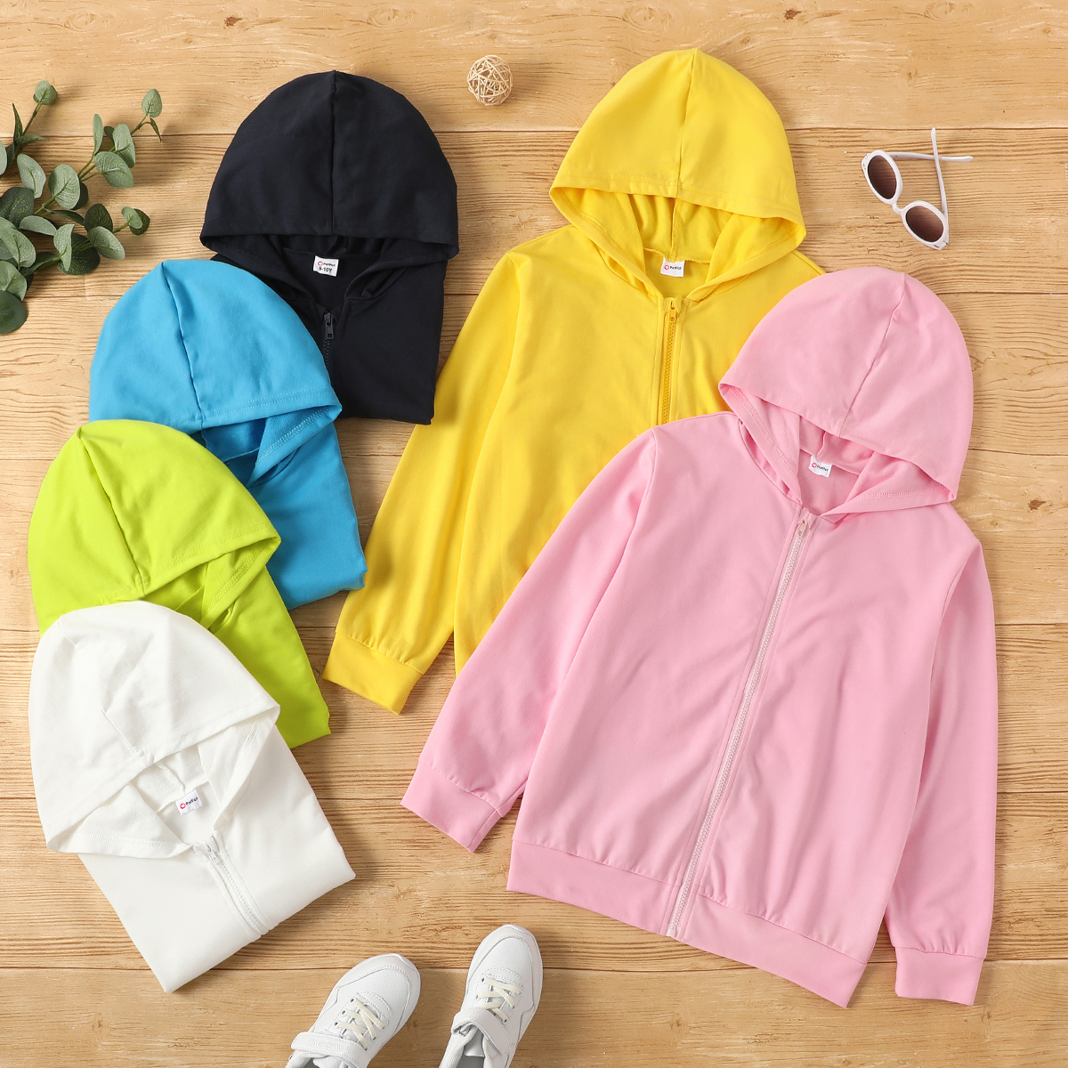 

Kid Boy/Kid Girl Zipper Solid Hooded Jacket