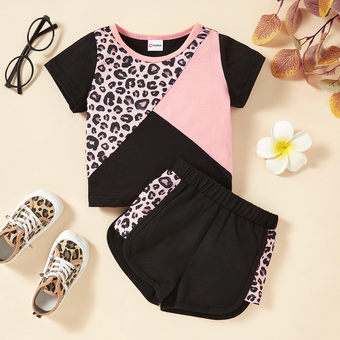 

2pcs Baby Girl Leopard Colorblock Short-sleeve T-shirt and Shorts Set