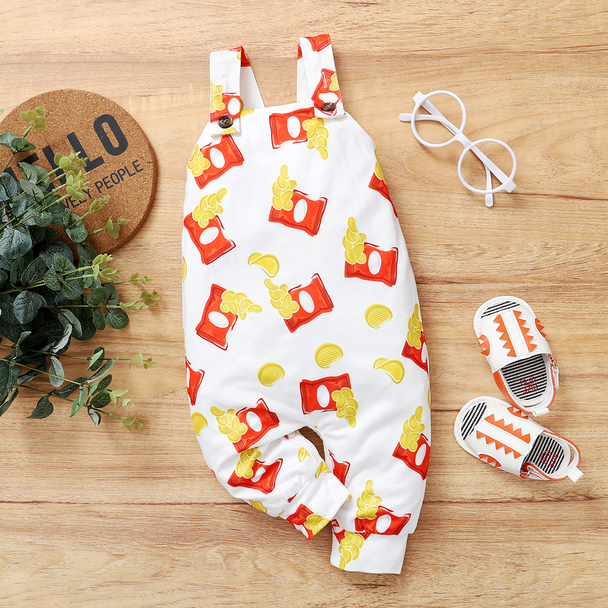 

1pc Baby Stylish Cotton Snack Print Strappy Jumpsuit