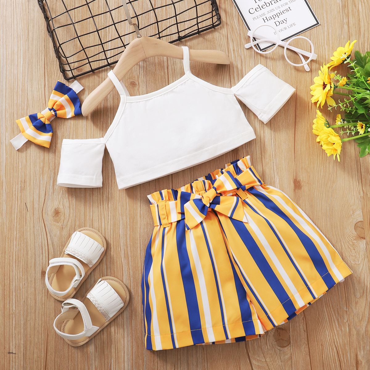 

3pcs Striped Bowknot Decor Short-sleeve Baby Sets