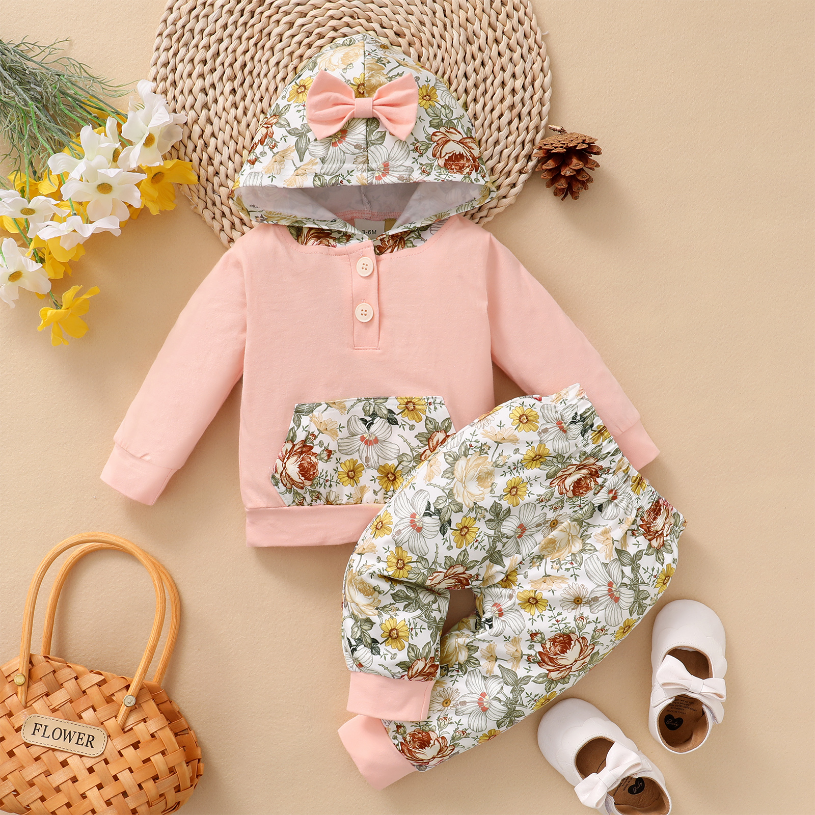 

2pcs Baby Floral Print Long-sleeve Bowknot Hoodie and Trousers Set
