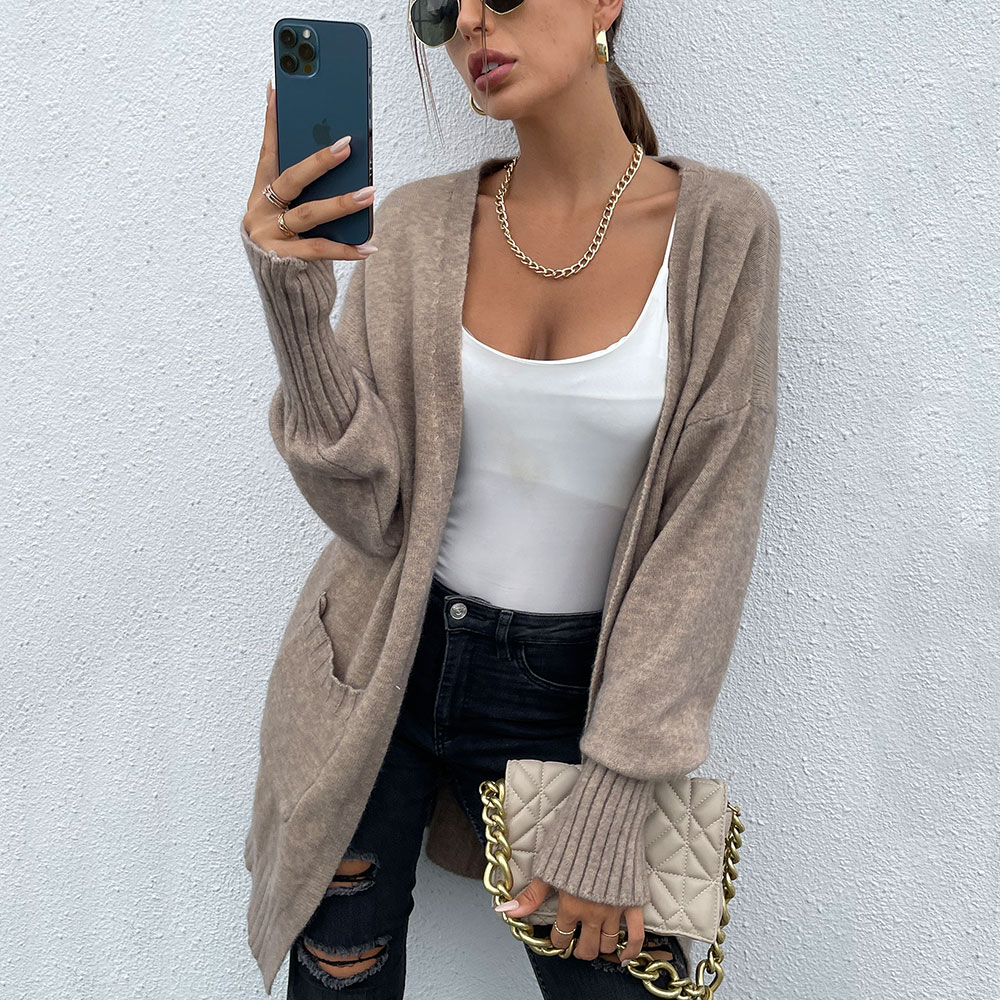 

Patch Pocket Long-sleeve Khaki Knit Cardigan