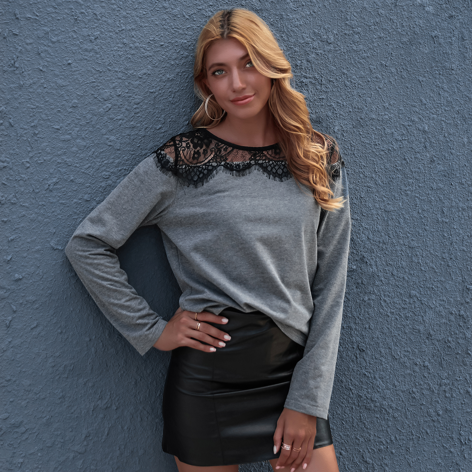 

Round collar Grey Plain long sleeve casual T-shirt