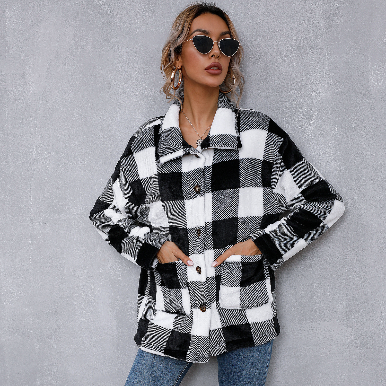 

Maternity Black and White Plaid Button Lapel Neck Double Pocket Cardigan Coat