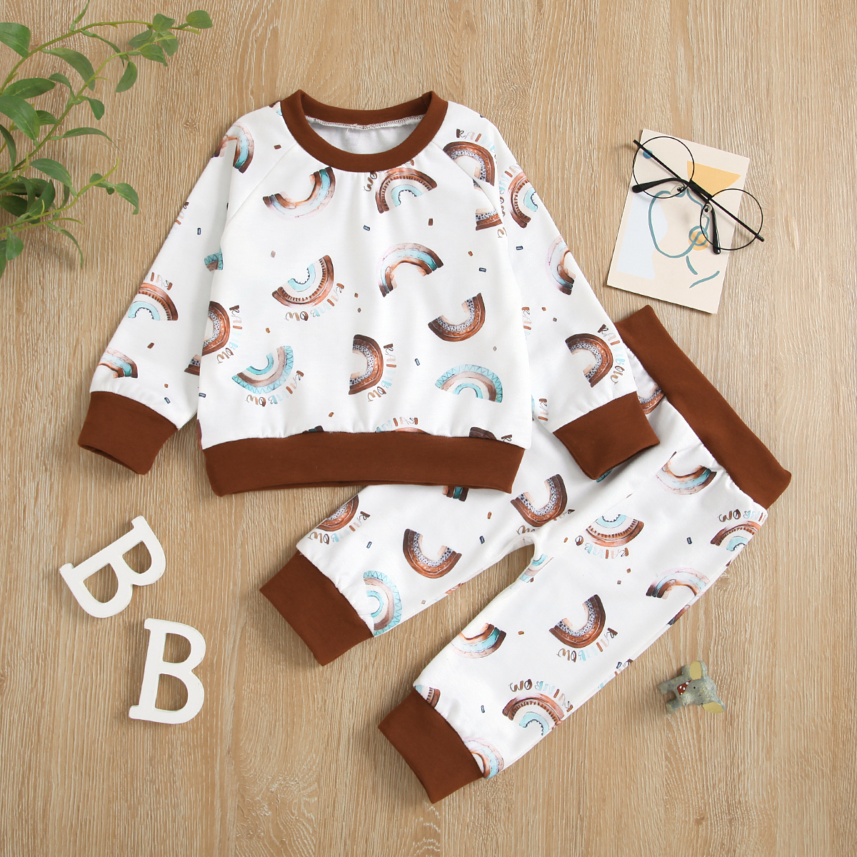 

Baby 2pcs All Over Rainbow Print White Long-sleeve Pullover Set
