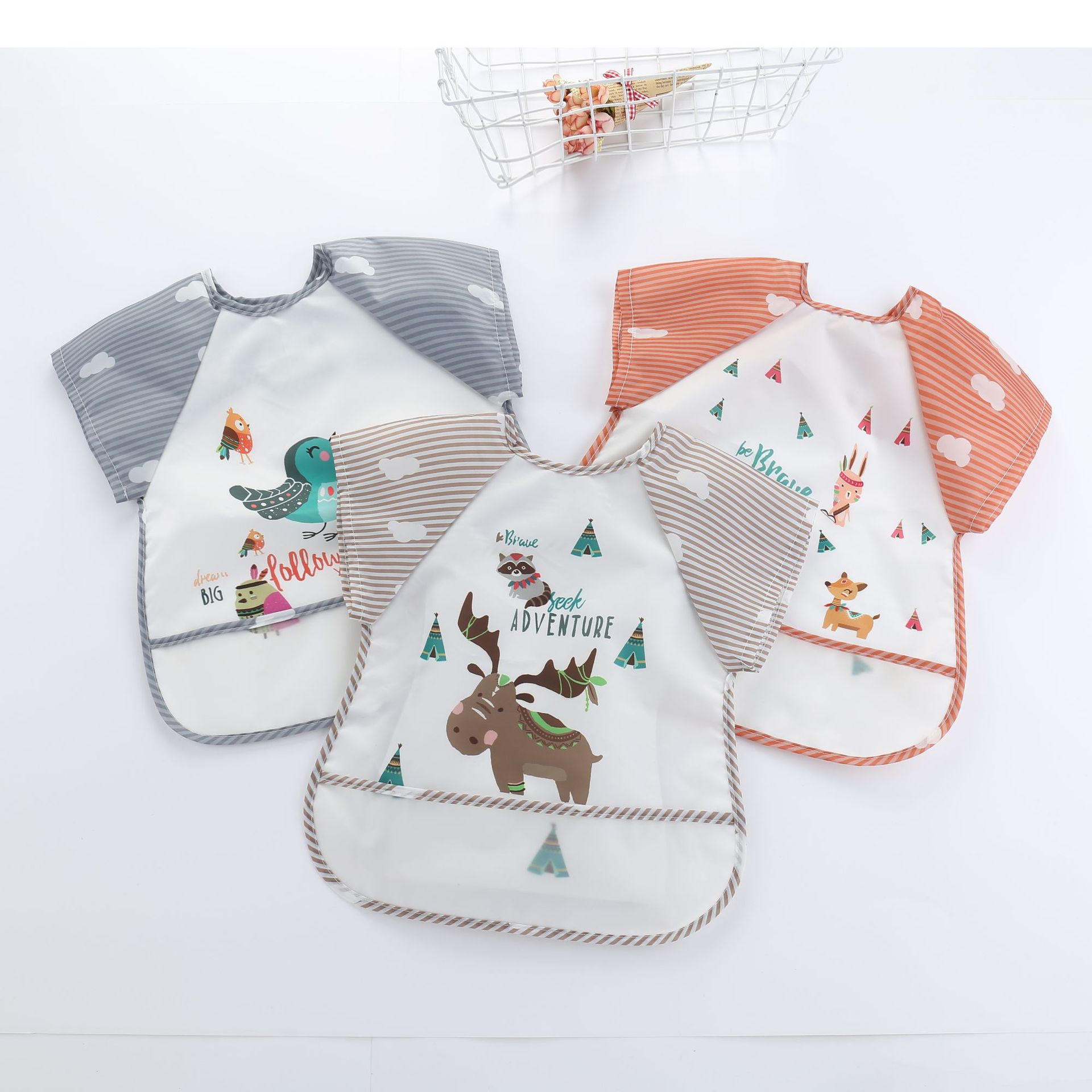 

Baby Cartoon Short Sleeve Eco Friendly Waterproof Washable Clothing For Baby Feeding