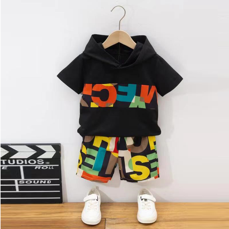 

2pcs Toddler Boy Trendy Colorful Letter Print Hooded Tee & Shorts Set