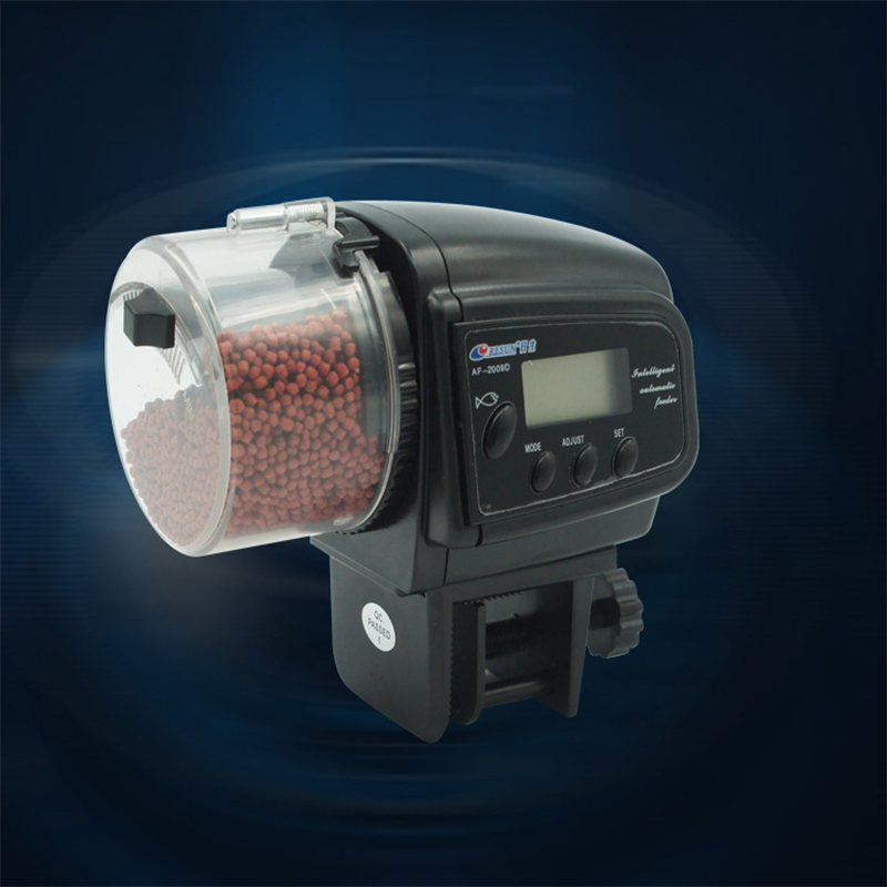 

Automatic fish feeder for fish tank