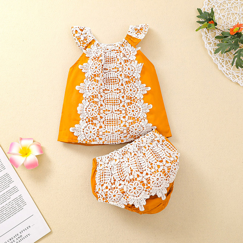 

2pcs Baby Lace Splicing Sleeveless Cotton Tank Top and Shorts Set