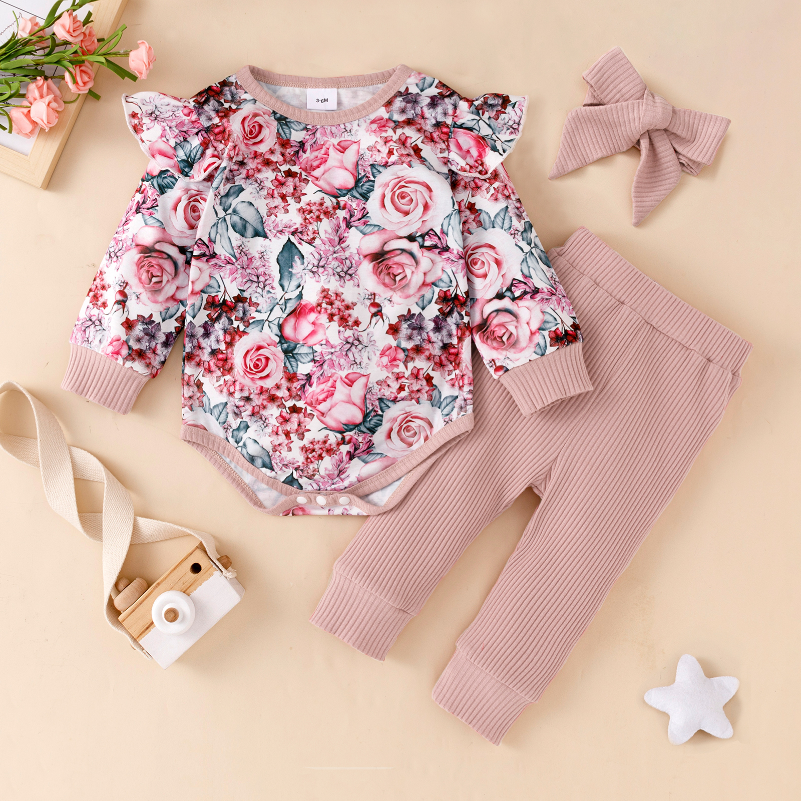 

3pcs Baby Girl Pink Floral Print Long-sleeve Romper and Solid Ribbed Trousers Set