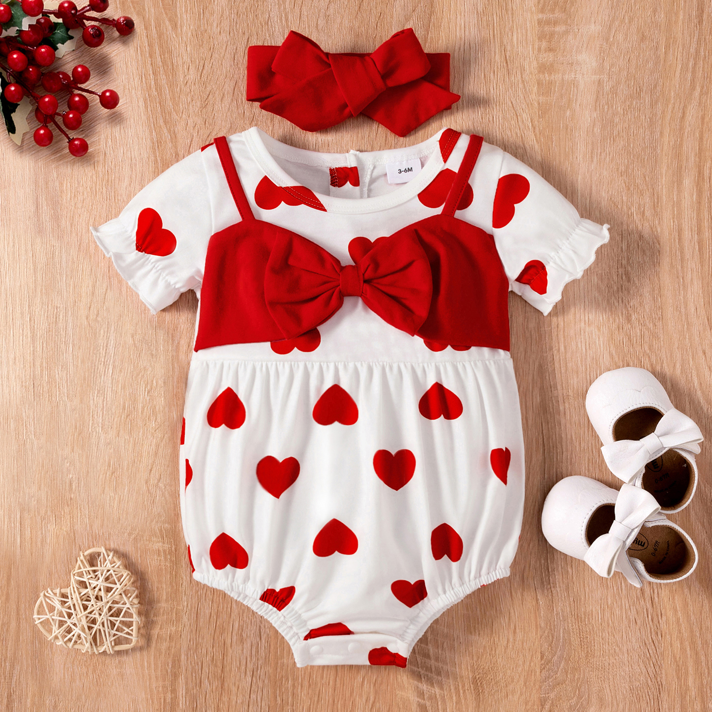 

2pcs Baby Girl All Over Red Love Heart Print Faux-two Short-sleeve Bowknot Romper with Headband Set