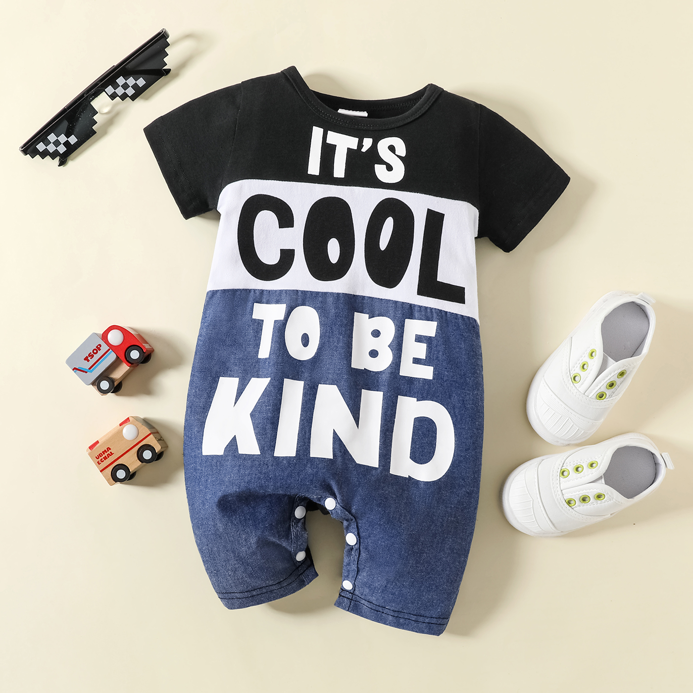

Baby Boy 95% Cotton Short-sleeve Letter Print Colorblock Romper