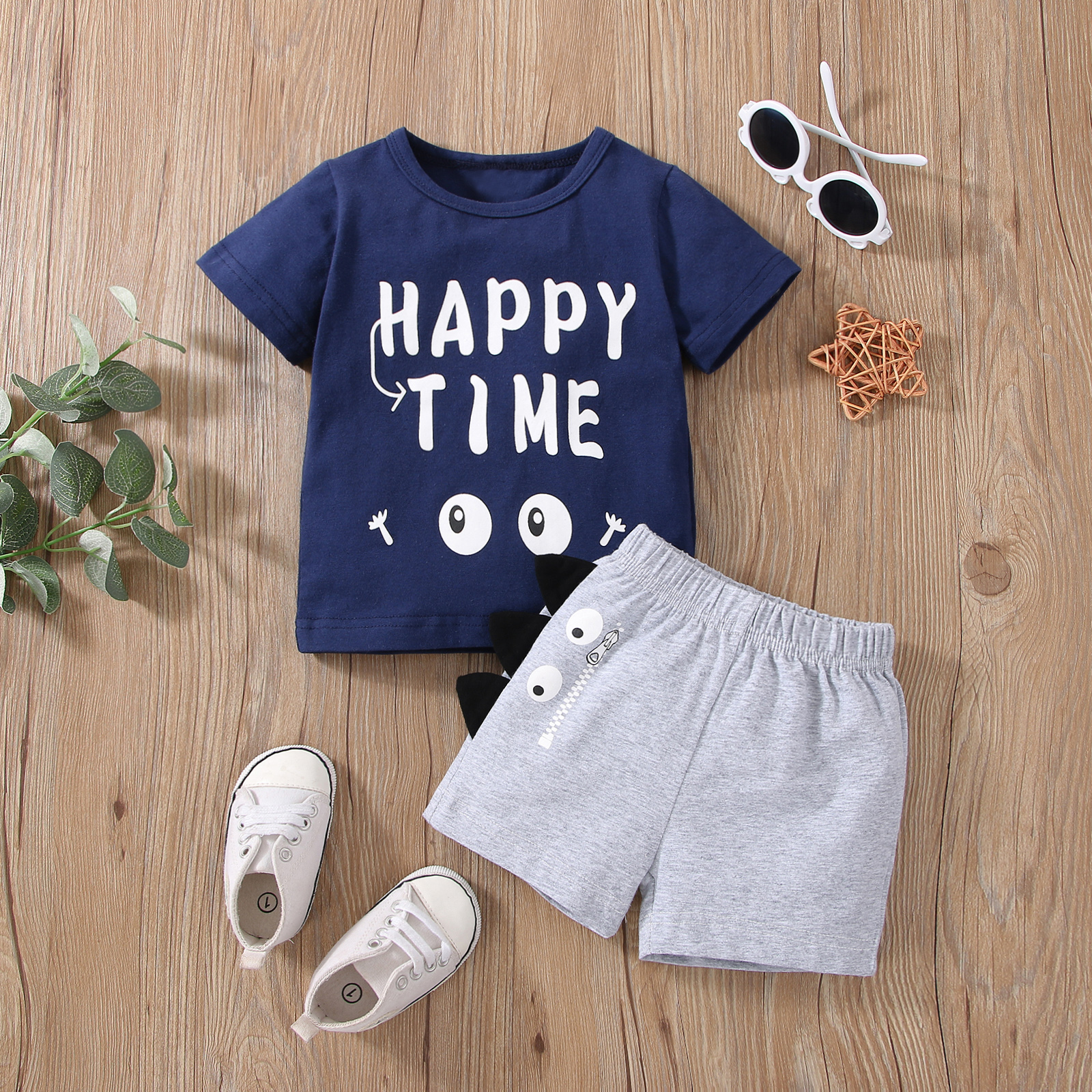 

2pcs Baby Boy 95% Cotton Short-sleeve Cartoon Letter Print Tee and Shorts Set