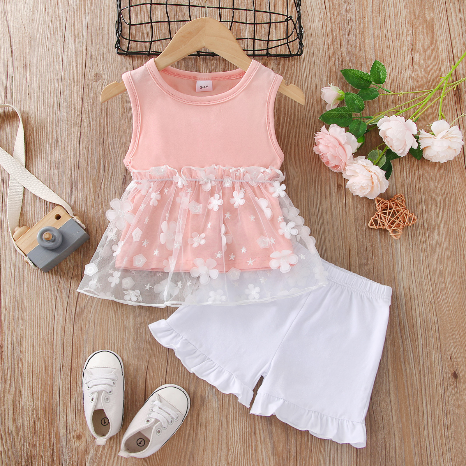 

2pcs Toddler Girl Floral Mesh Design Pink Tank Top and Ruffled White Shorts Set