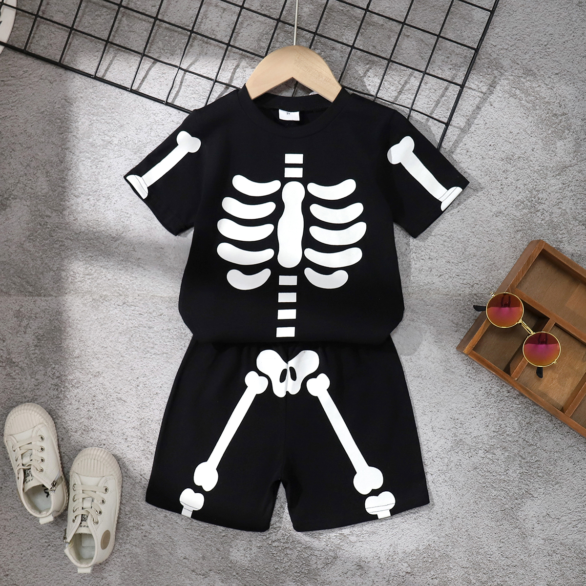 

2-piece Baby / Toddler Skeleton Short-sleeve and Shorts Set