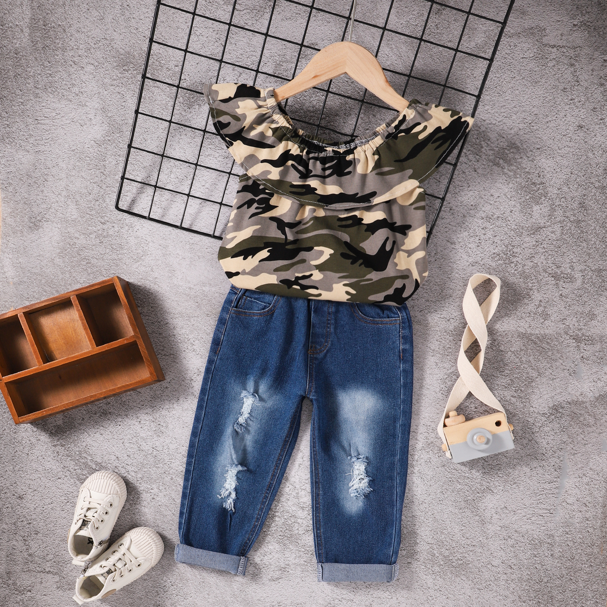 

2-piece Toddler Girl camouflage Top and Denim Jeans Set