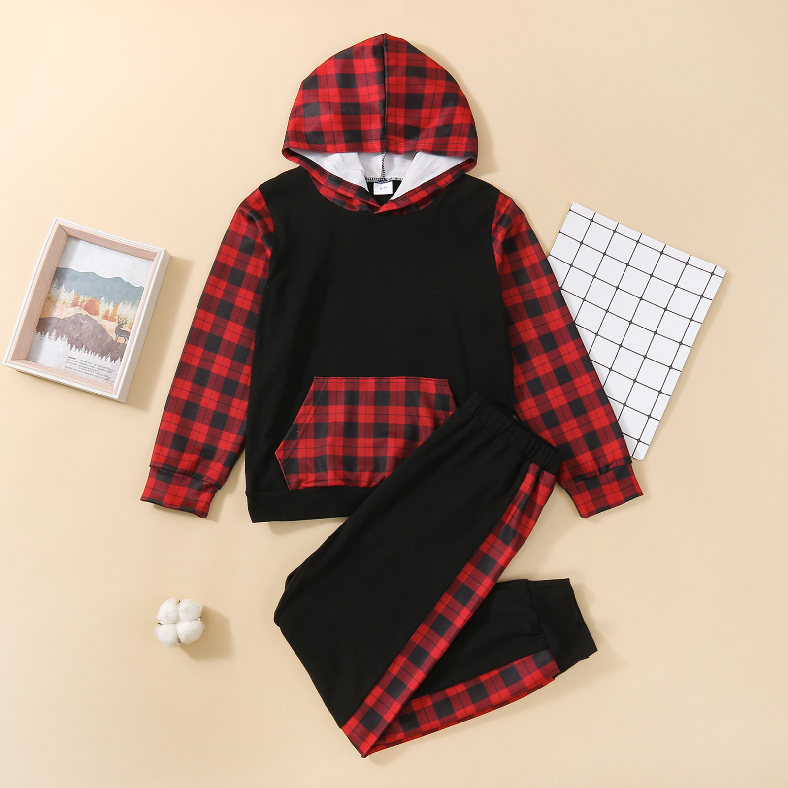 

2-piece Kid Boy Plaid Colorblock Hoodie Sweatshirt and Pants Set