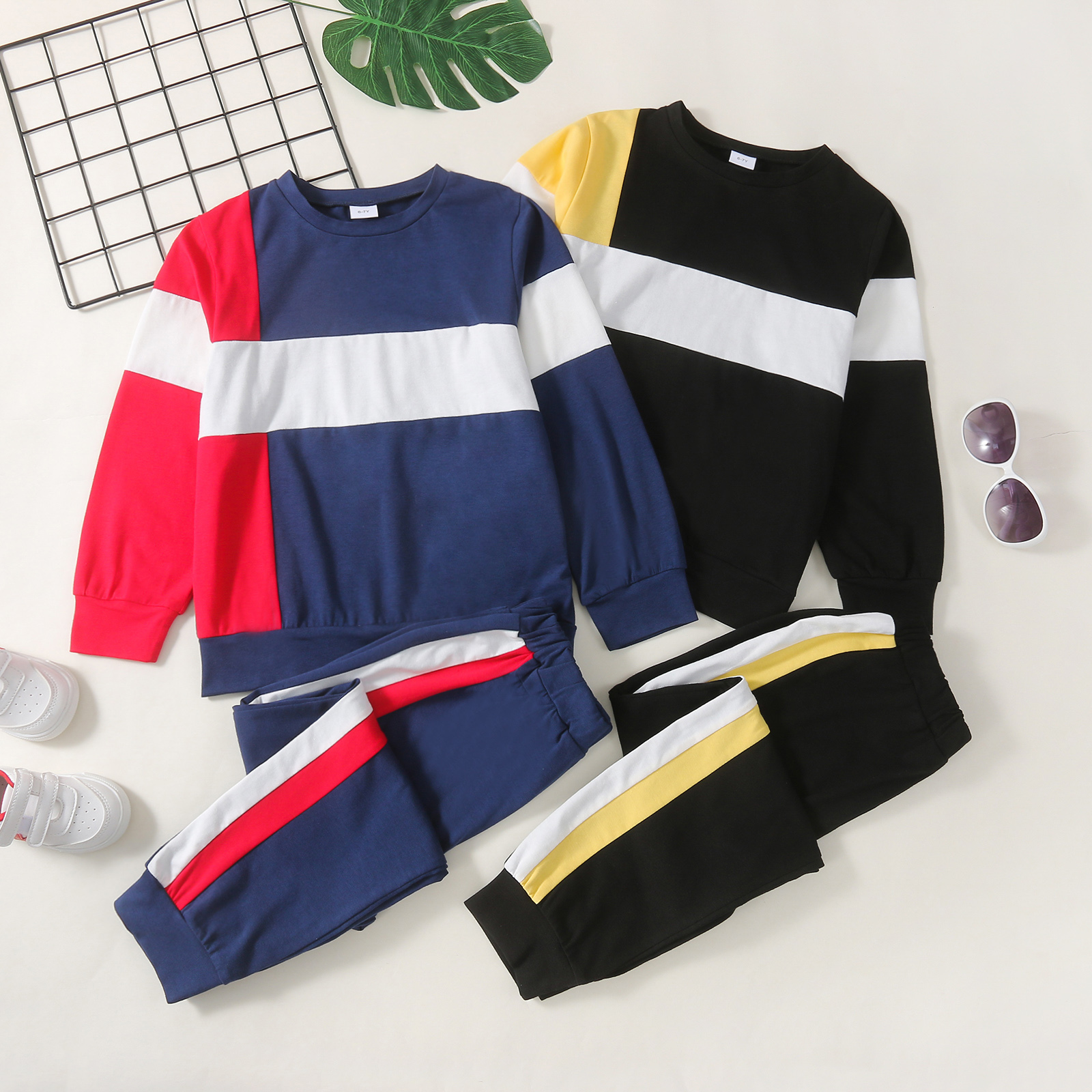 

2-piece Kid Boy Colorblock Pullover Sweatshirt and Pants Casual Set