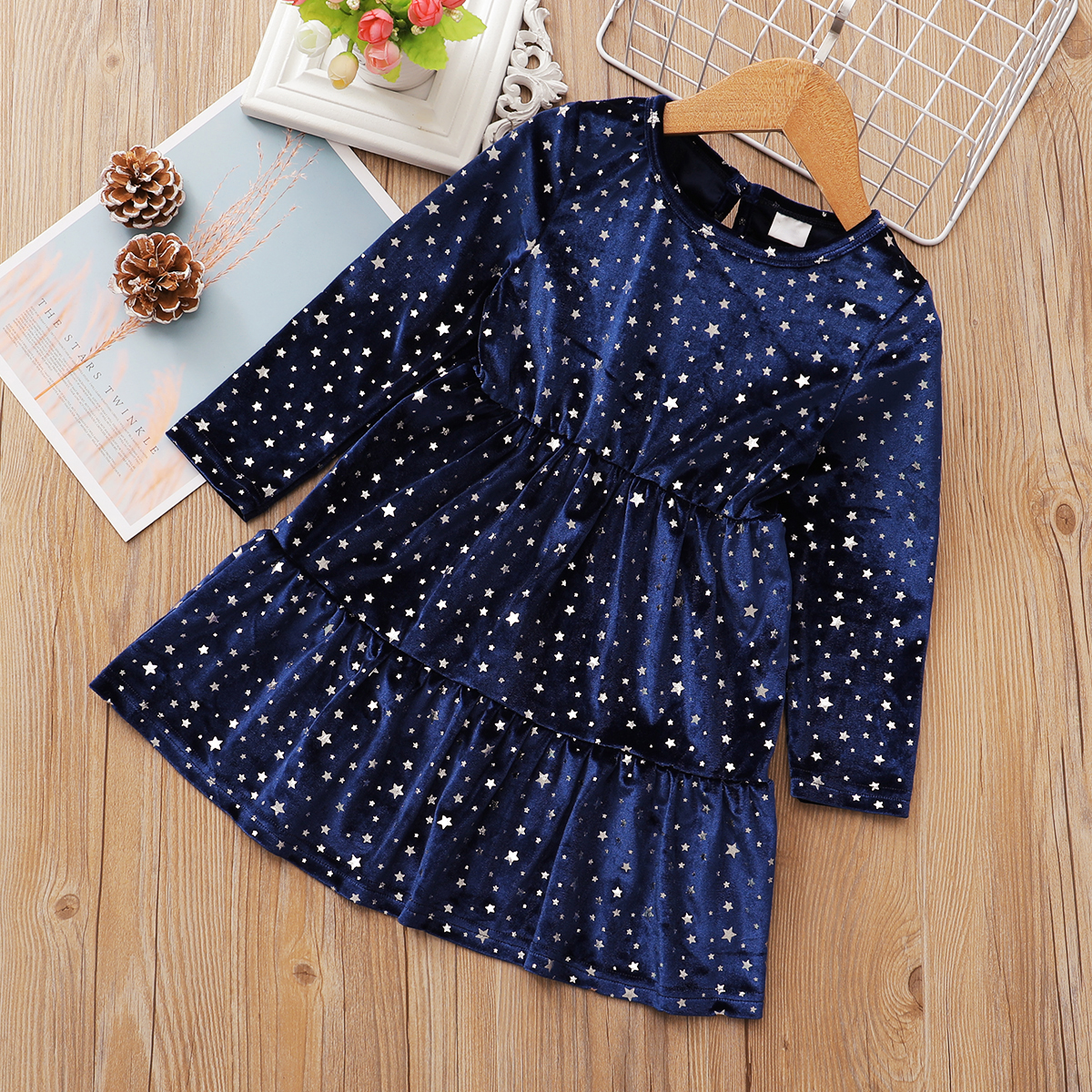 

Toddler Girl Velvet Star Dress